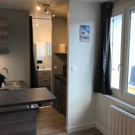 Cozy Hypercentre 아파트 *